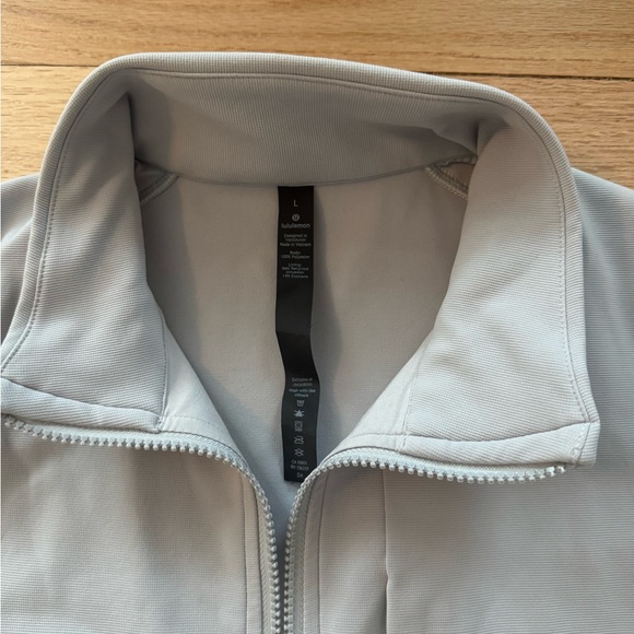 lululemon athletica Other - lululemon athletica Men's Light Gray Zip-Up Shirt Jacket